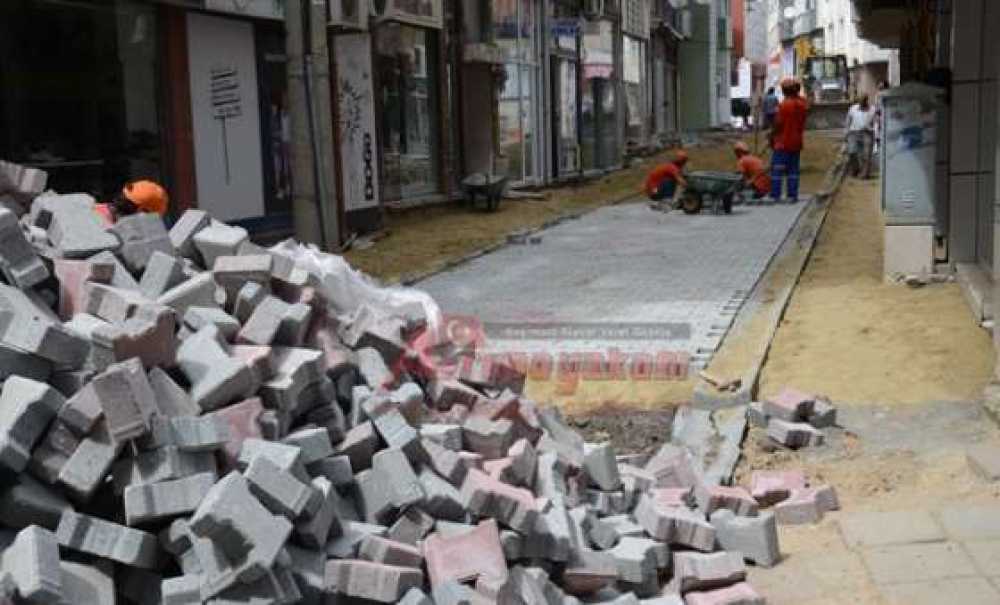 Kurt Mustafa Çıkmazına Parke Taşı