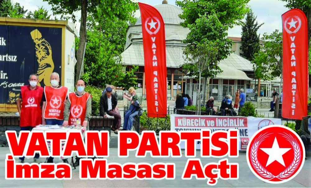 Vatan Partisi İmza Masası Açtı