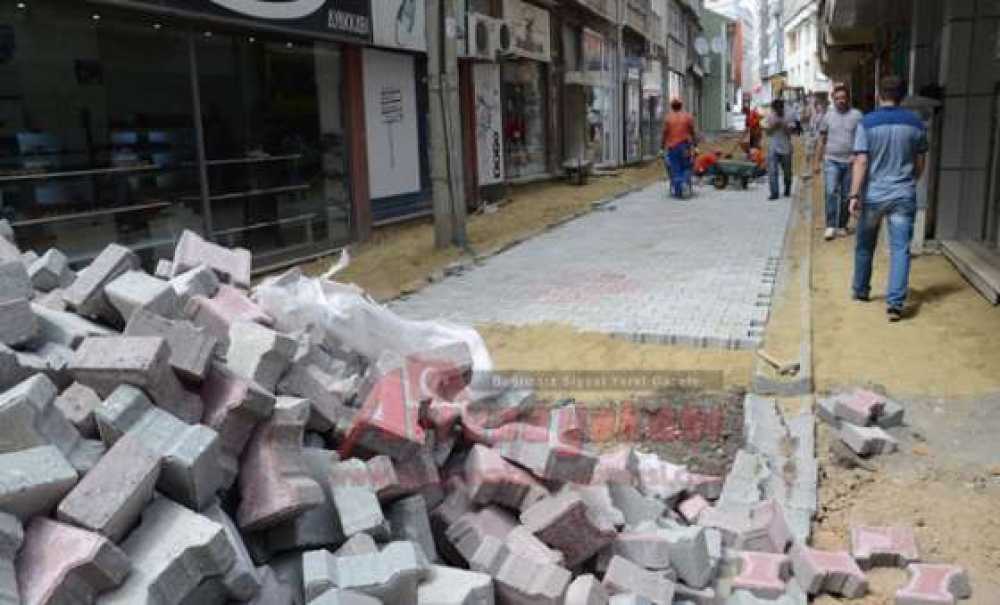 Kurt Mustafa Çıkmazına Parke Taşı