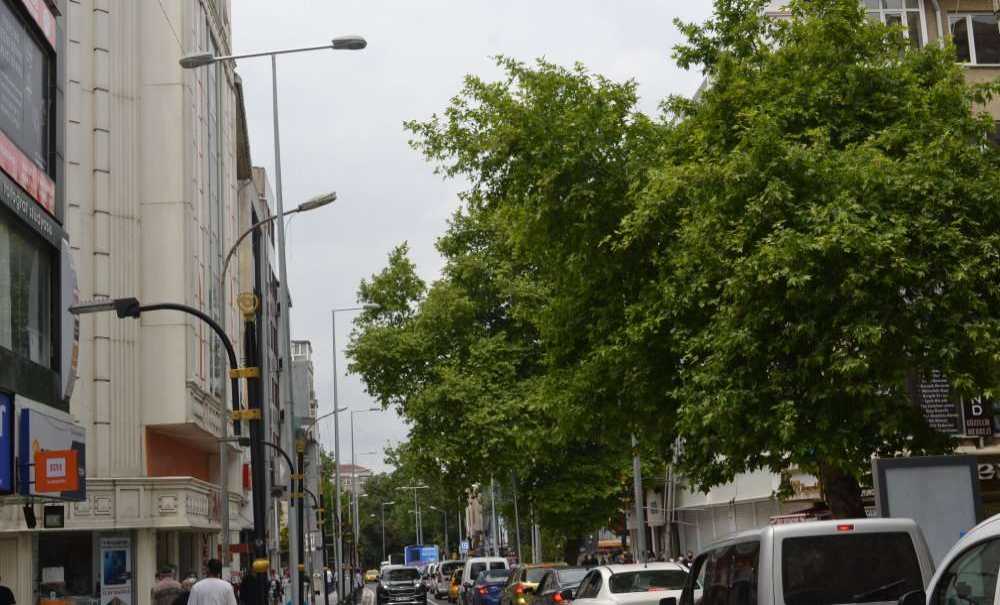 Omurtak Caddesi'nin Aydınlatma Sorunu Çözüldü