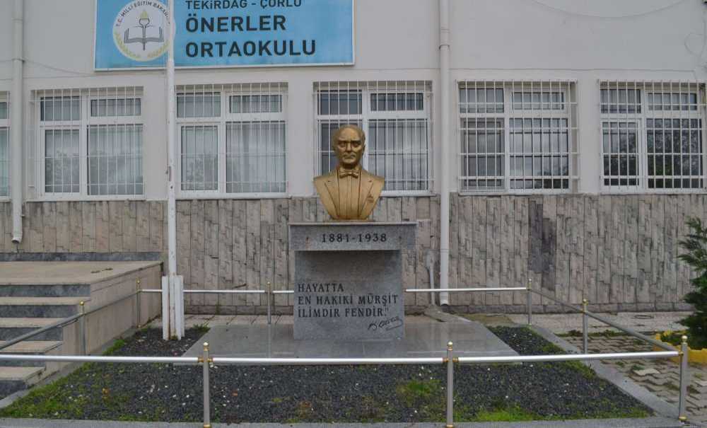 Okullar Kademeli Olarak Açıldı