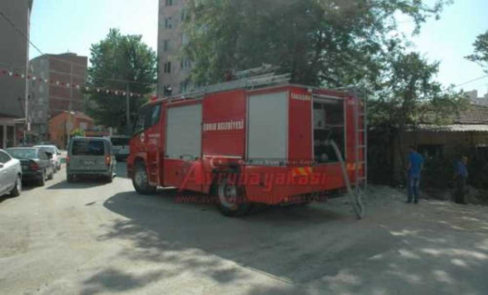 Boşaltılan Binada Yangın Paniği