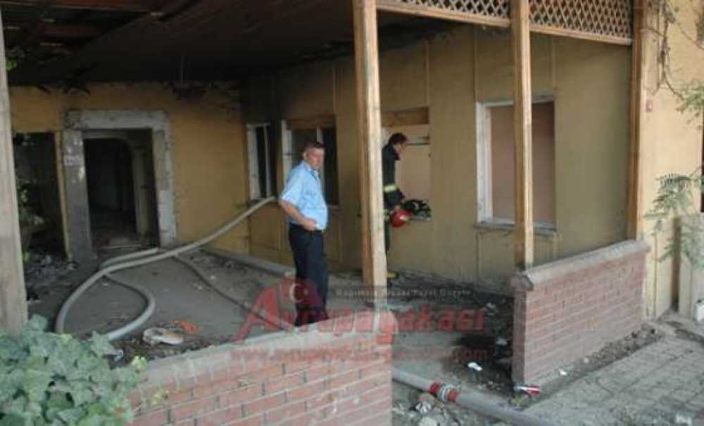 Boşaltılan Binada Yangın Paniği