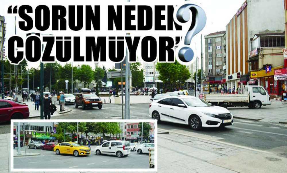 Akıncılar Caddesi'nde Düzenleme İsteyen Vatandaşlar Belediyeye Böyle Tepki Gösterdi: “Sorun Neden Çözülmüyor?”
