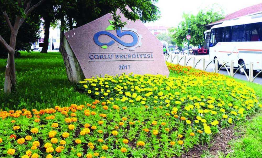 Peyzaj Ve Çevre Düzenleme Çalışmaları Sürüyor