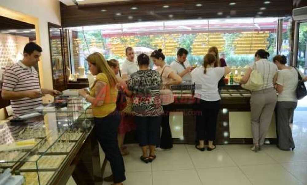 Altın Kafaları Karıştırıyor