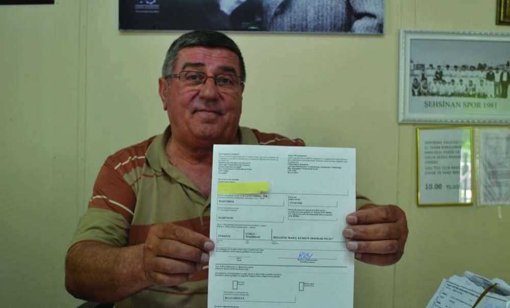 Emekliler, Muhtarlıklarda Yaşam Belgesi İmzalıyor