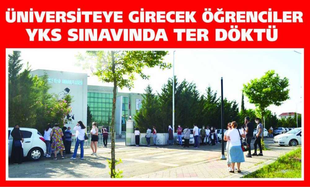 Üniversiteye Girecek Öğrenciler Yks Sınavında Ter Döktü