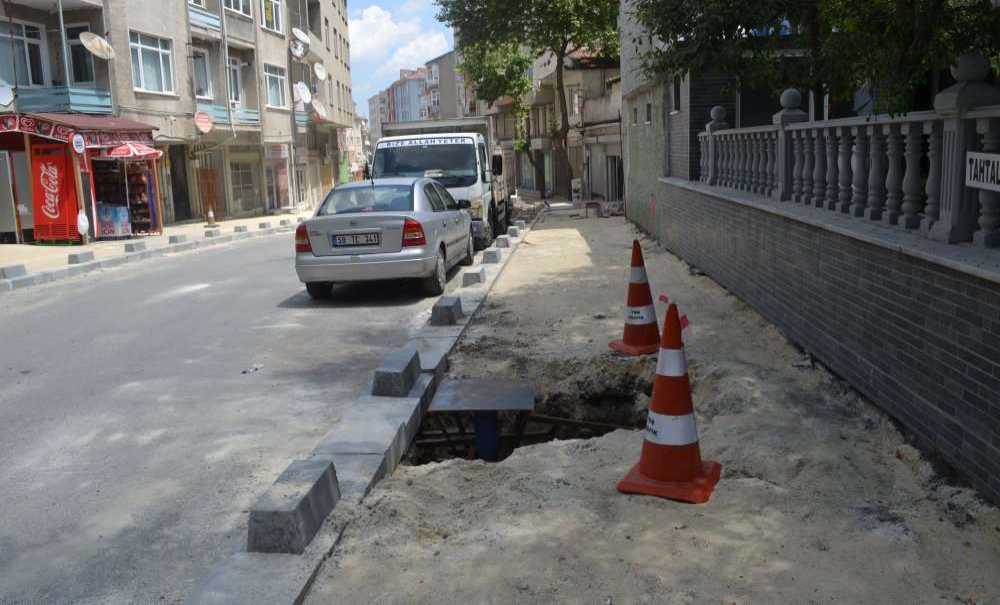Tahtalı Cami Sokak Güzelleşiyor