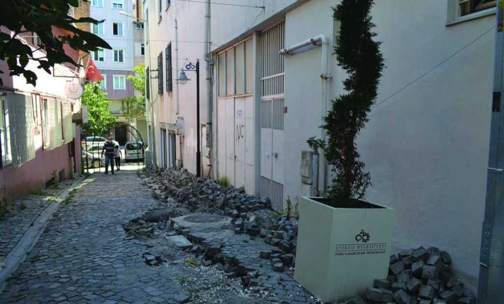 Sanat Sokağı Günlerdir Yapılmayı Bekliyor