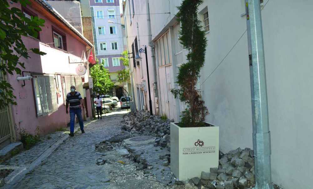 Sanat Sokağı Günlerdir Yapılmayı Bekliyor