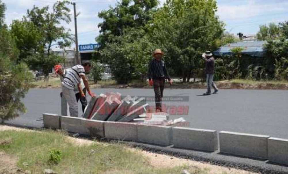 Yeni Sanayi Sitesi'nde Yol Yapımı Sürüyor