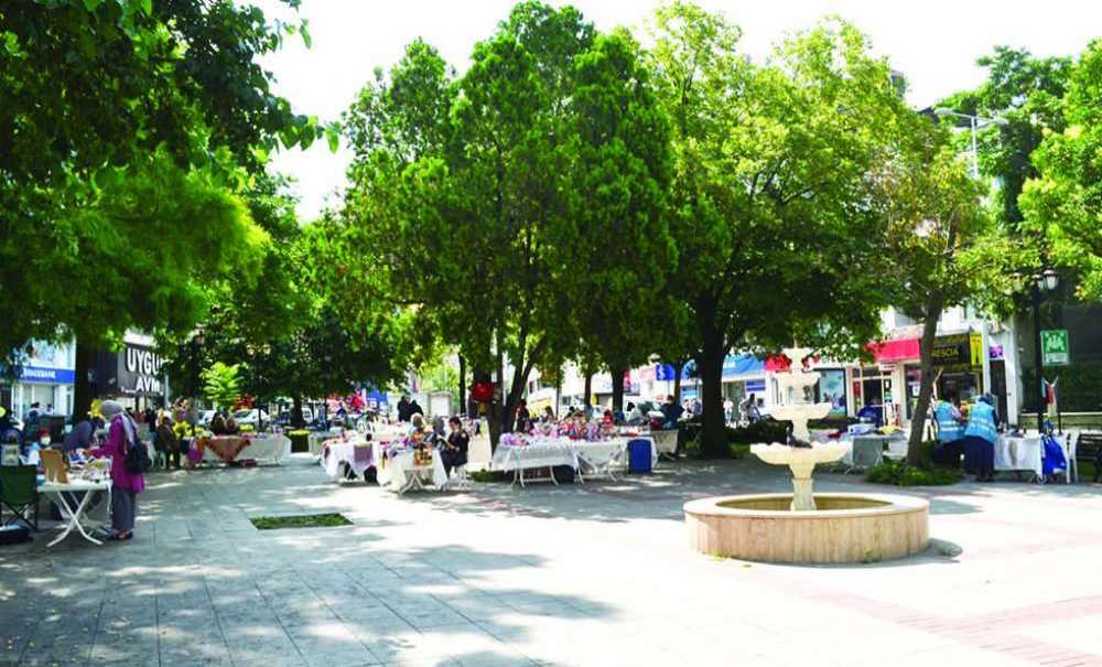 Hanımeli Çarşısı Eski Gaziler Parkı'na Kuruldu