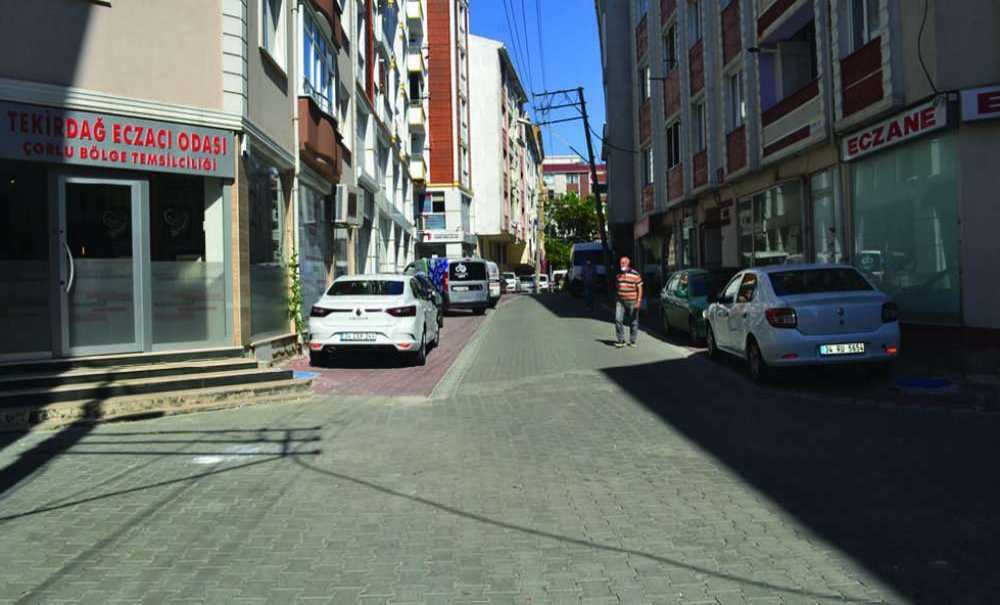 Mahalleli Yapılan Yollardan Memnun