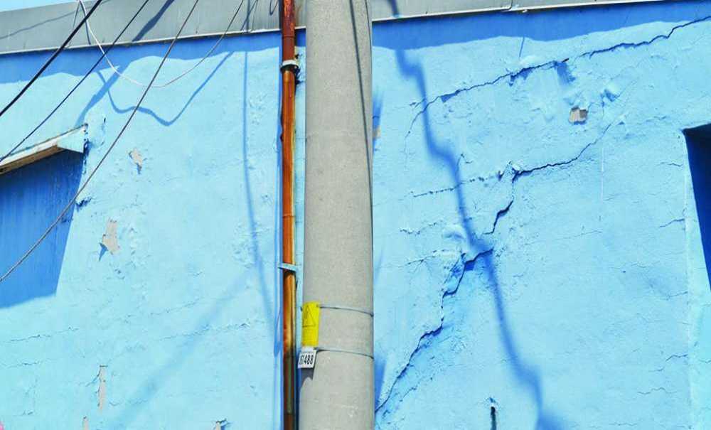 Sebze Ve Meyve Hal Binası Dökülüyor!