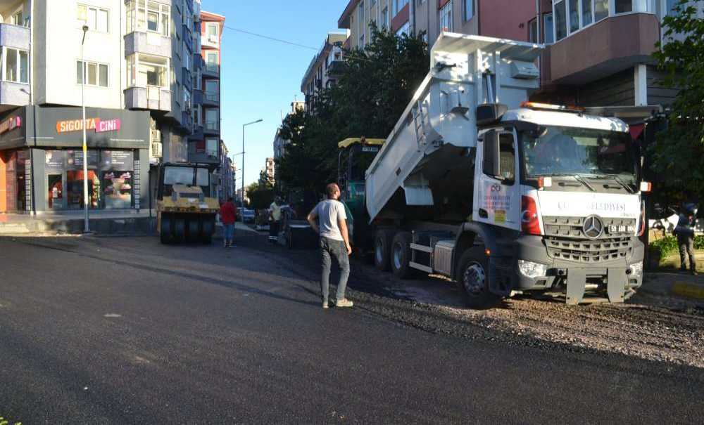 Tütün Ve Şair Fuzuli Sokağın Asfaltı Atıldı