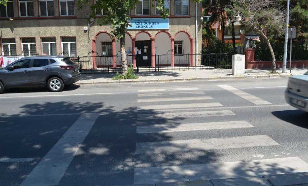 Yaya Önceliğine Çoğu Sürücü Dikkat Etmiyor!!!