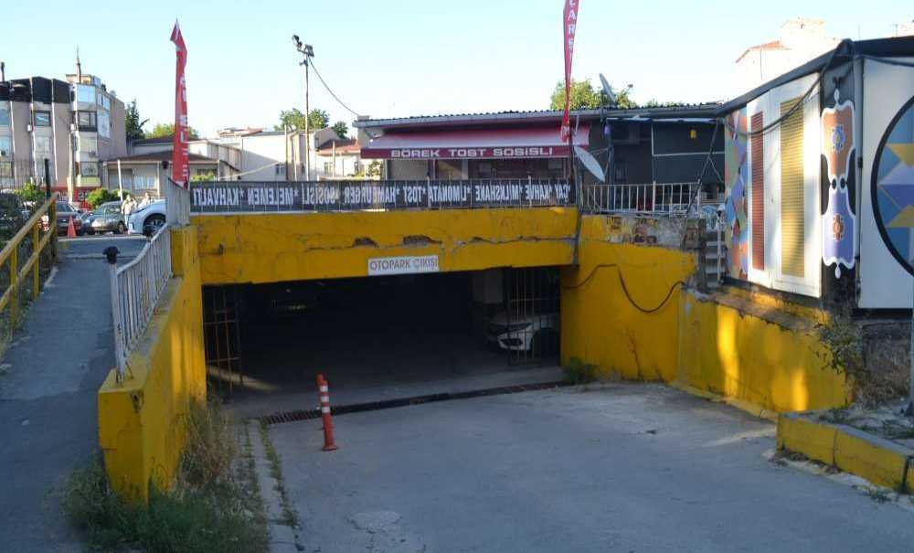 Otoparklar Dökülüyor