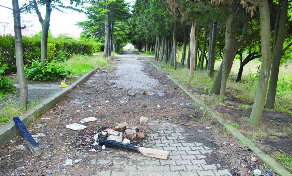 Okul Arazisi Alkoliklerin Cazibe Merkezi Oldu