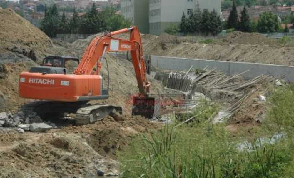 Kumluca Deresi`nde Islah Çalışmaları