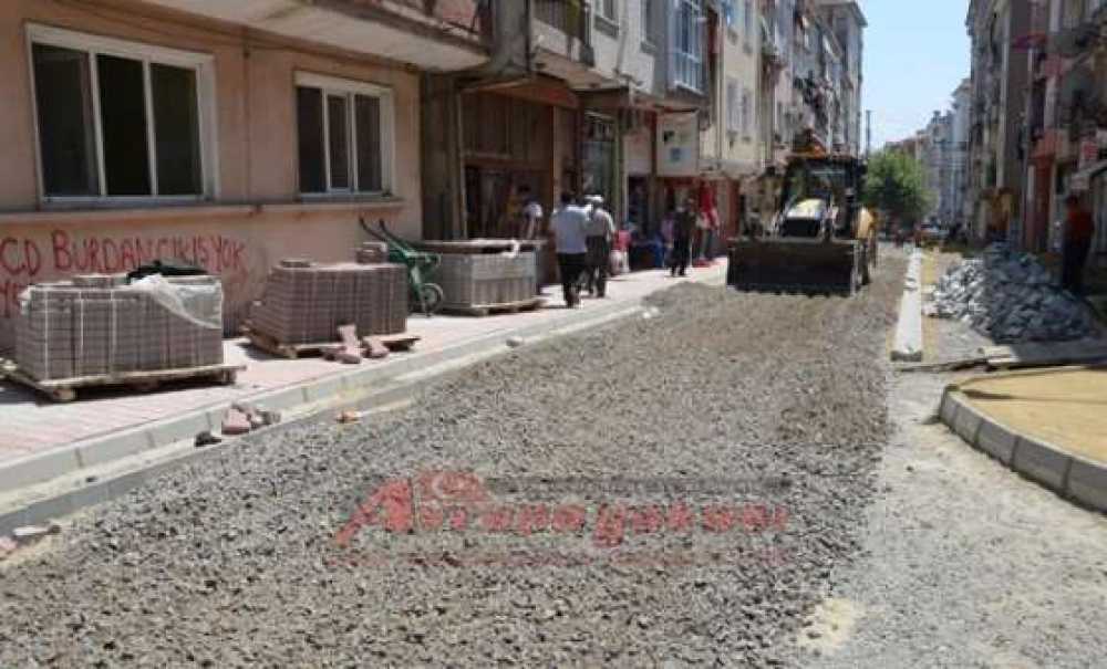 Ara Sokaklara Parke Taşı