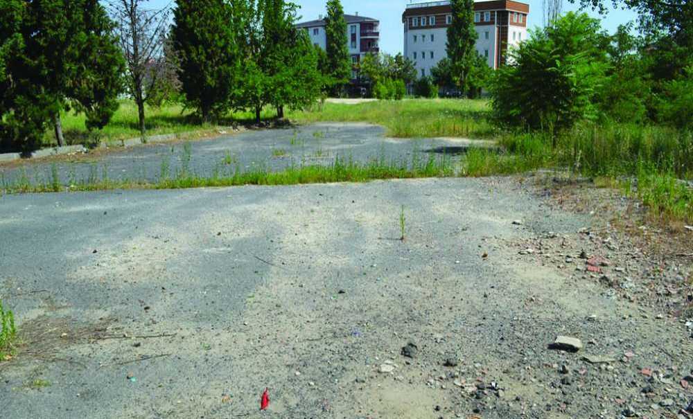 Senelerdir Boş Bekliyor!