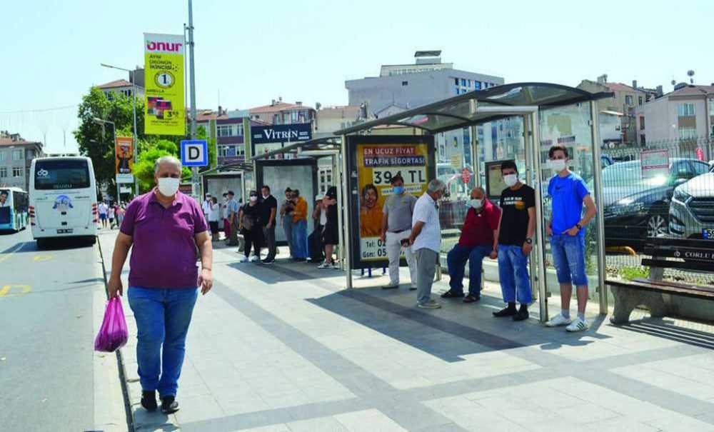 Geç Gelen Otobüsler İsyan Ettiriyor