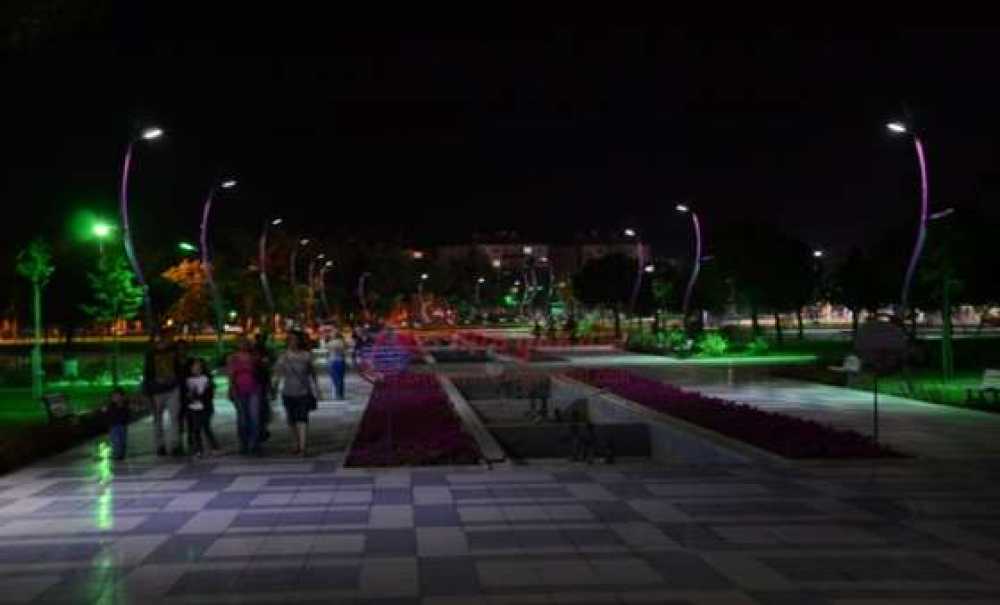 Cumhuriyet Parkı İmrendiriyor