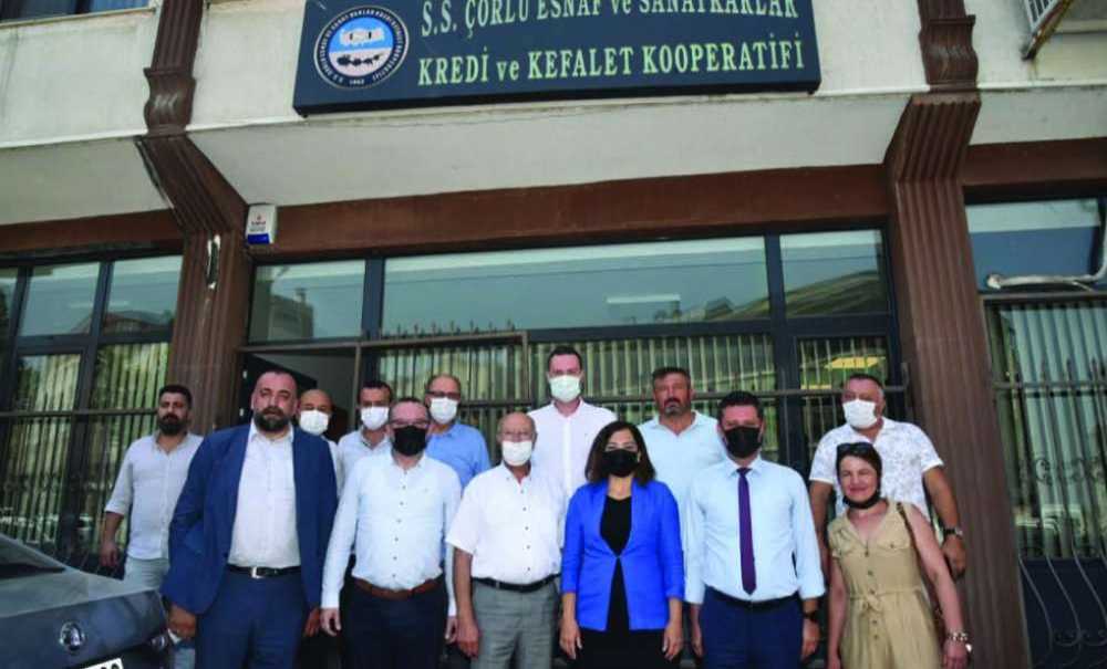 Candan Yüceer Çorlu'da Ziyaretlerde Bulundu