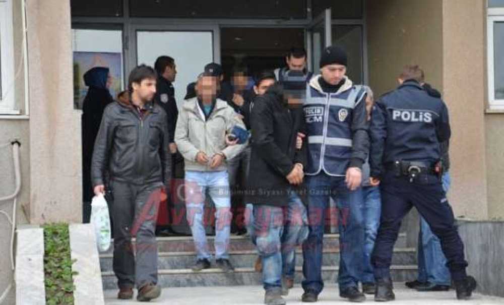 Uyuşturucu Operasyonunda Gözaltına Alınan 4 Kişiden 3'ü Tutuklandı