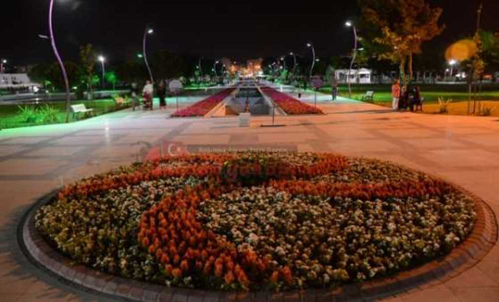 Cumhuriyet Parkı İmrendiriyor