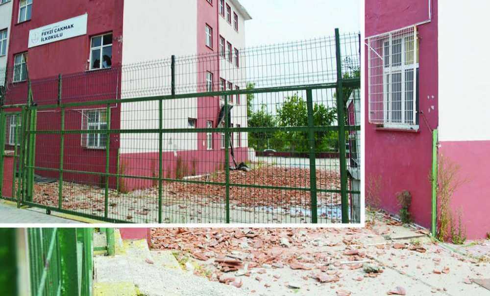 Okulların Yıkımı Başladı