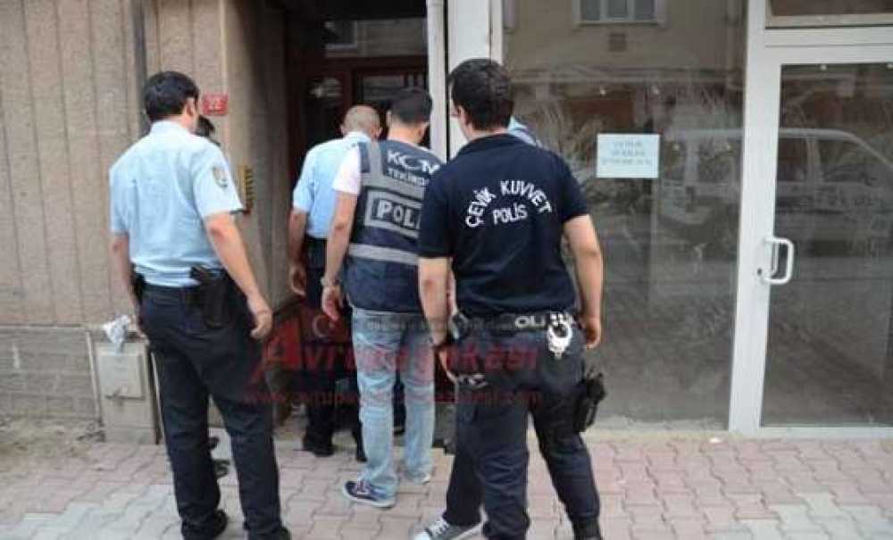 Sigara Satıcılarına Şafak Baskını