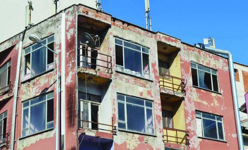 Binayı Görenler Tedirgin Oluyor