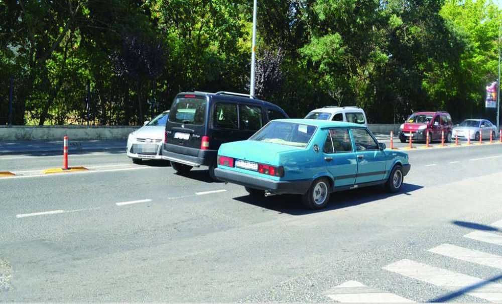 Dönüş Yapan Araçlar Trafiği Olumsuz Etkiliyor