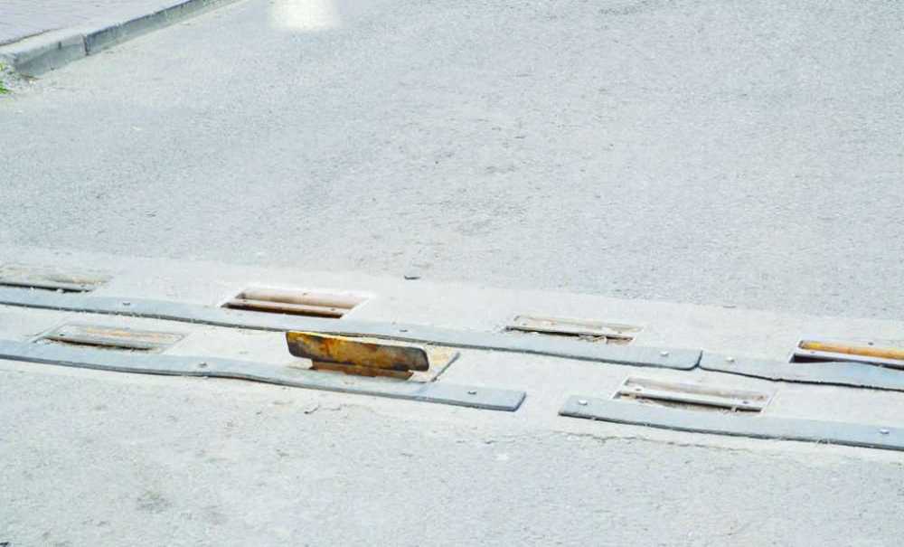 Kapandan Geriye Birşey Kalmadı