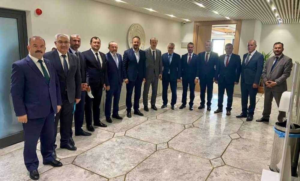 Ak Parti Heyeti Ankara'da