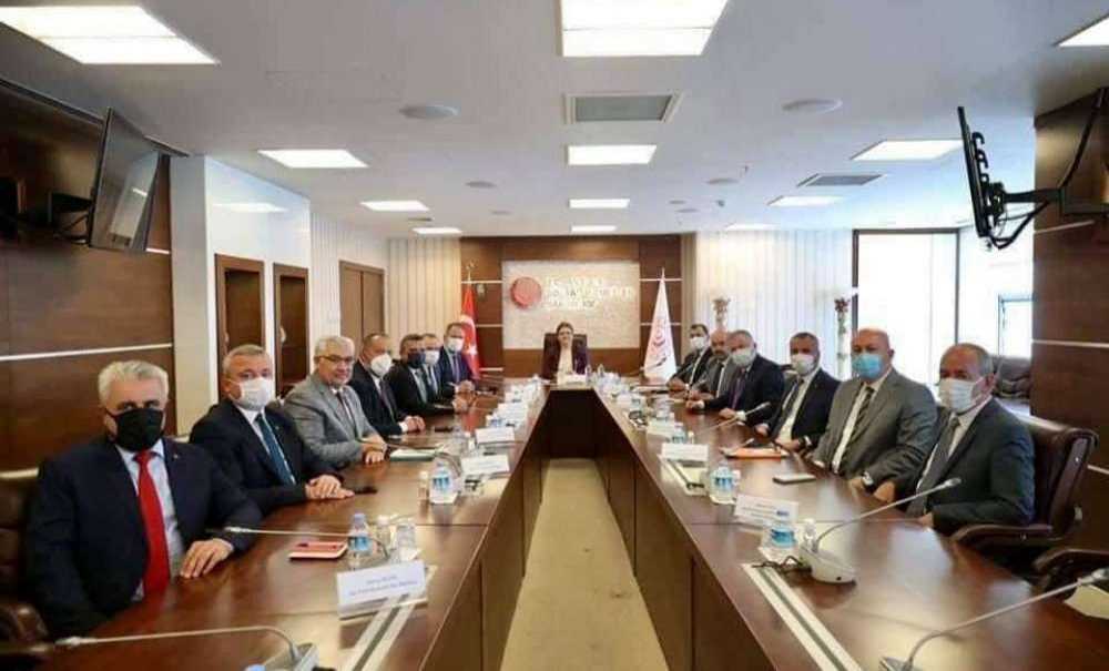 Ak Parti Heyeti Ankara'da