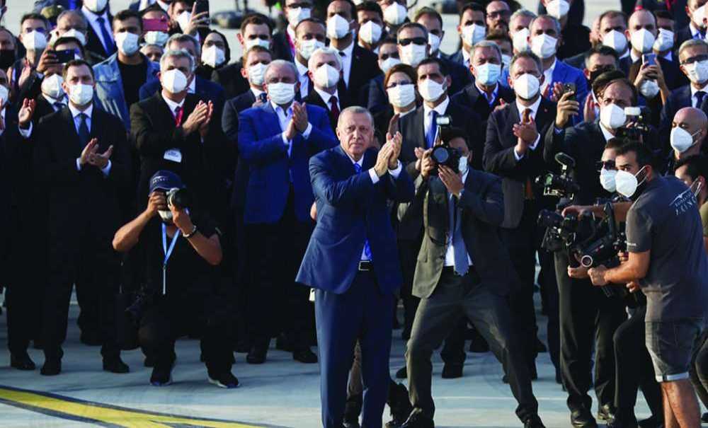 Cumhurbaşkanı Erdoğan Çorlu'da Tiha'yı Selamladı