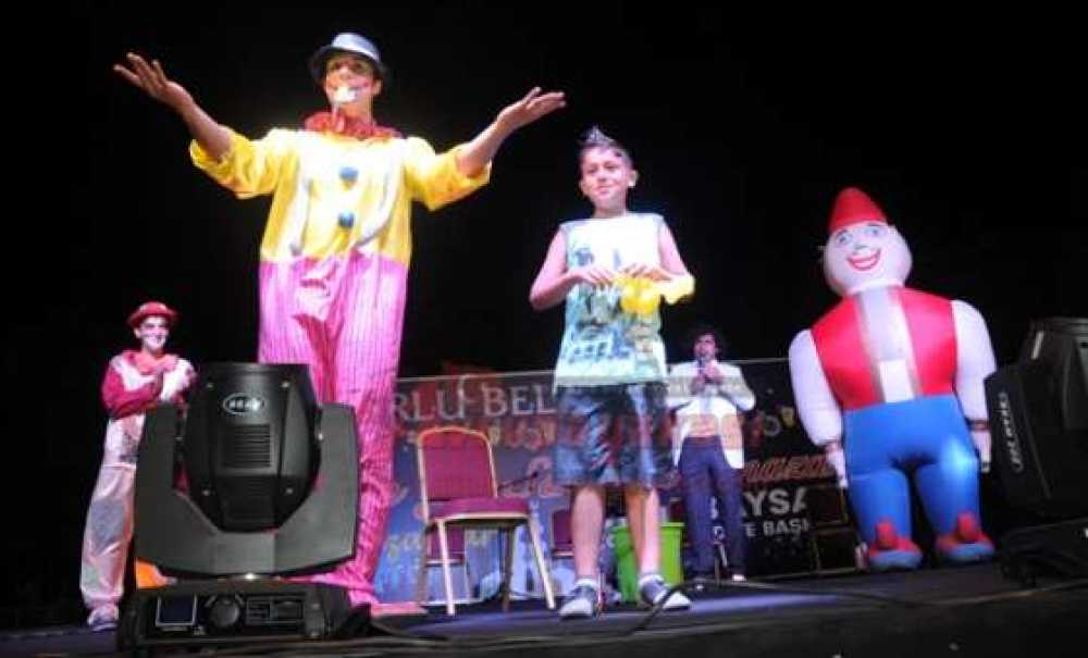 Çorlu Belediyesi'nin Ramazan Şenlikleri Başladı