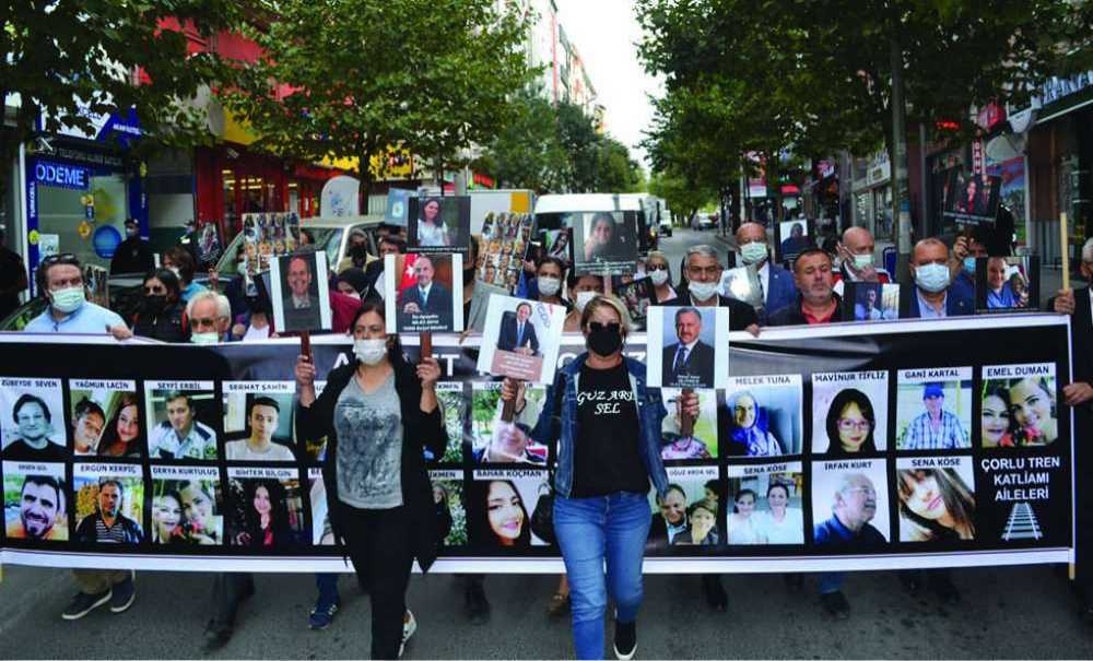 Acılı Aileler Yine Adalet İstedi