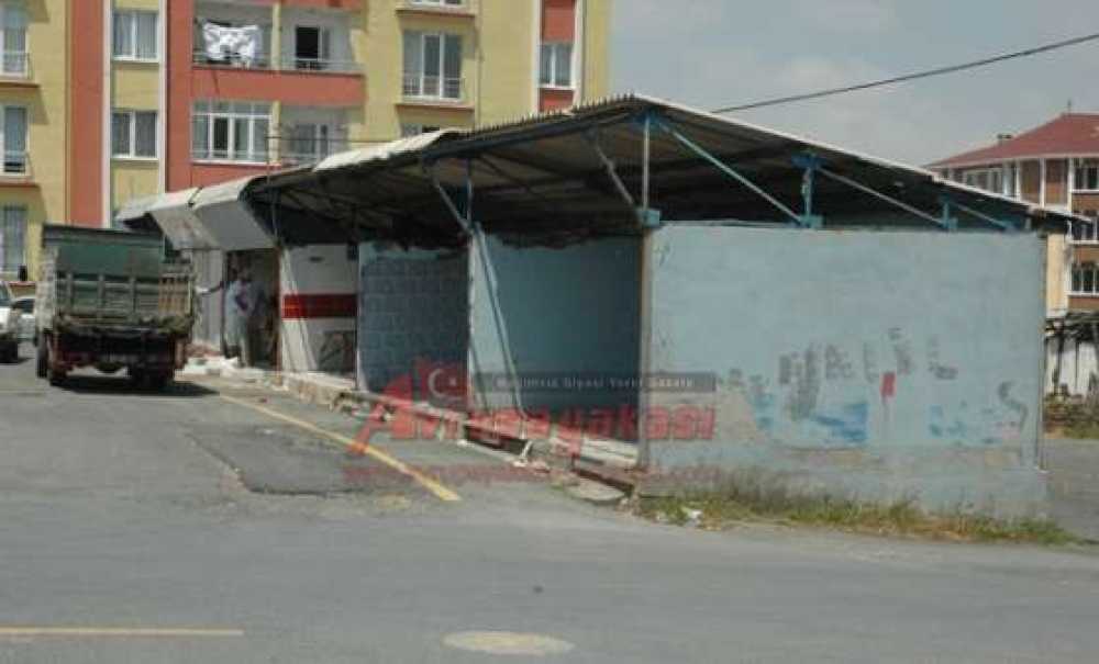 Perşembe Pazarında Yıkım Çalışmaları Başladı