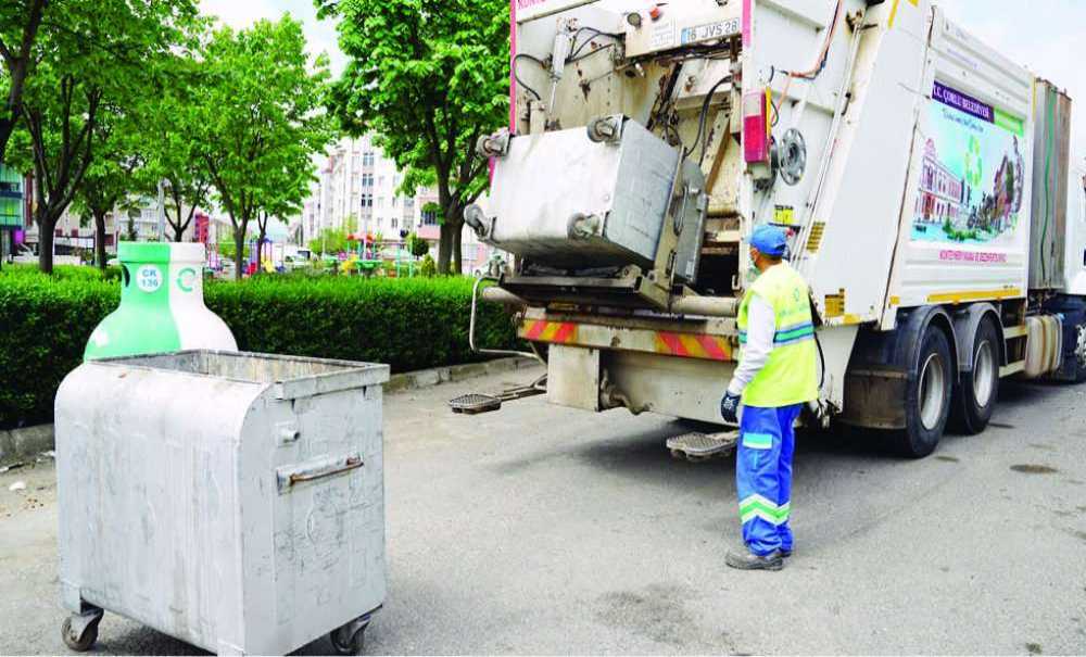 Temizlik İşlerinde Çalışmalar Sürüyor