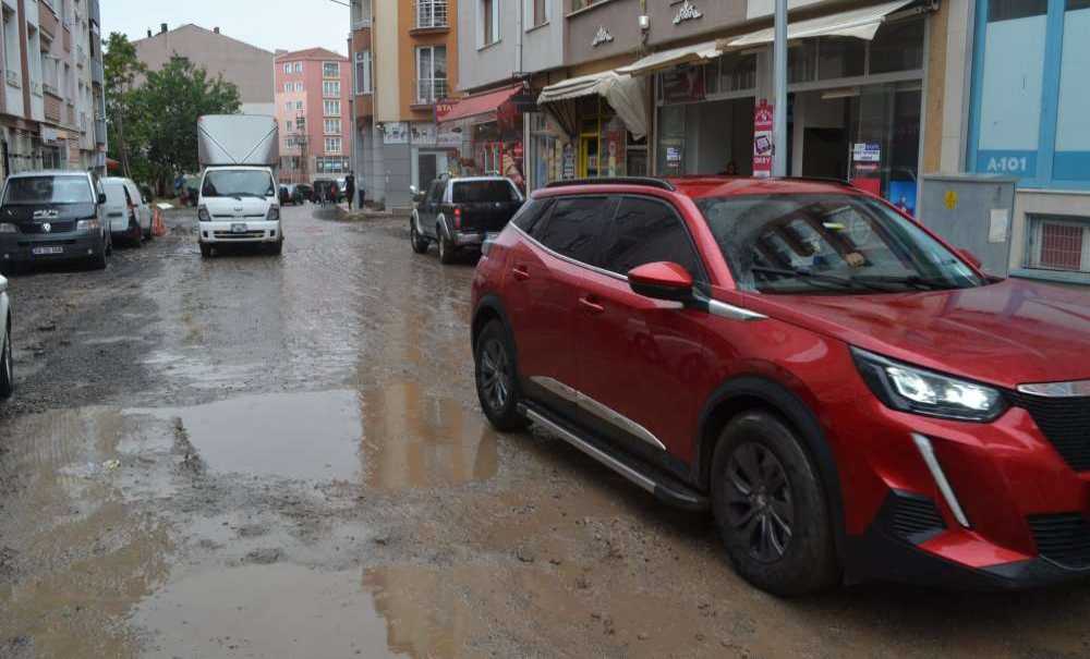 Çorlu Çamura Mahkum Edildi!