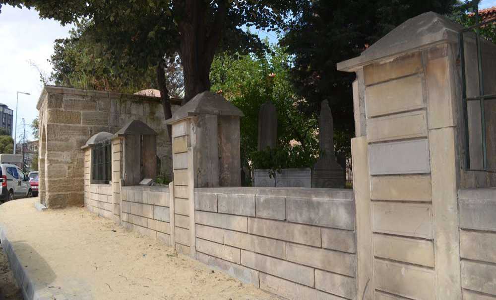 Hırsızların Çaldığı Bahçe Korkulukları Hala Yapılmadı!