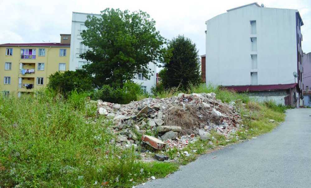 Eski Yerleşim Yerleri Çöplük İçinde!