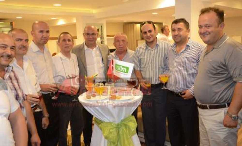 Kaan Mobilya Vestel Ve Kilim Mağazasını Açtı