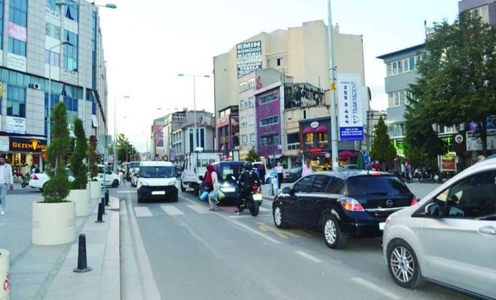 Akşam Trafiği Sürücüleri Çileden Çıkardı!