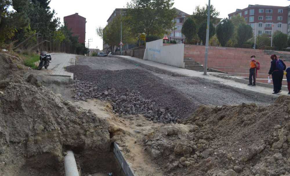 Çalışmalar Yavaş İlerliyor Olan Vatandaşa Oluyor!