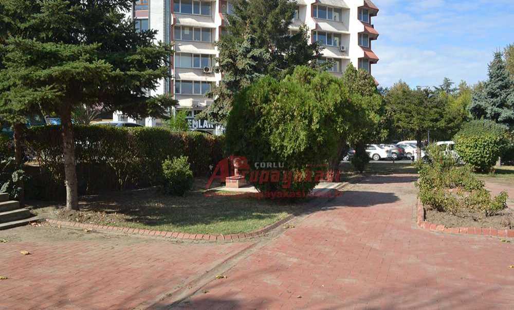 Nihayet Parkın Temizliği Yapıldı